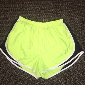 Nike Tempo Shorts Large